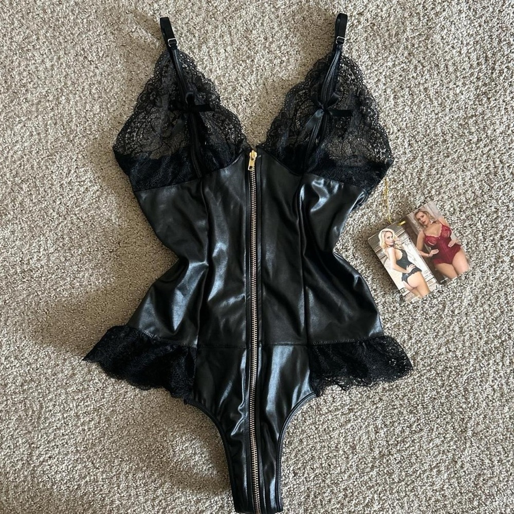 Black Leather and Lace Teddy 🖤